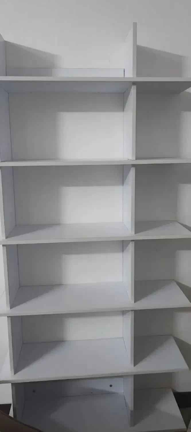کتابخانه یا شلف دیواری در حد نو|کتابخانه، شلف، قفسه‌های دیواری|قم, زنبیل آباد|دیوار
