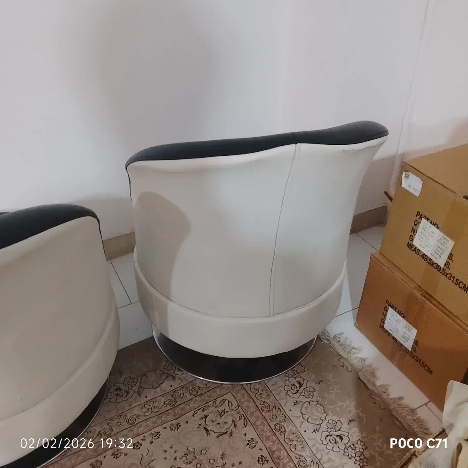 مبل چرخشی چرم|مبلمان خانگی و میز عسلی|کرج, فاز ۴ مهرشهر|دیوار