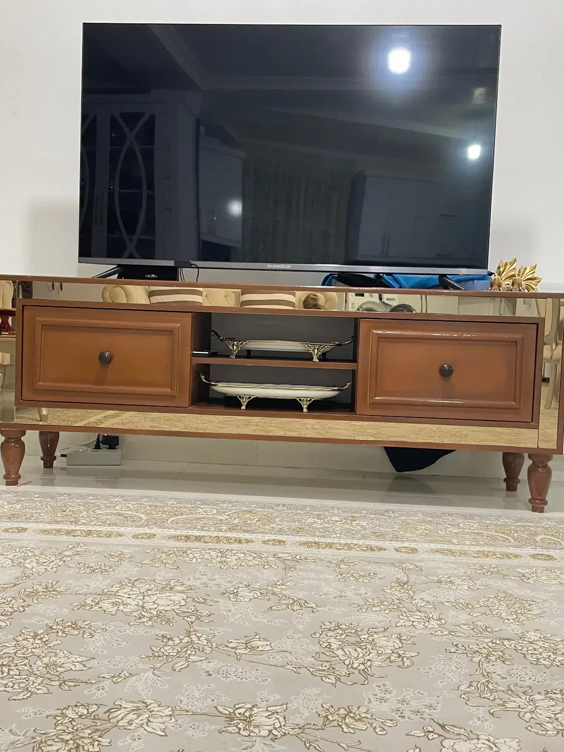 میز tv و کنسول|بوفه، ویترین، کنسول|شاهین دژ, |دیوار