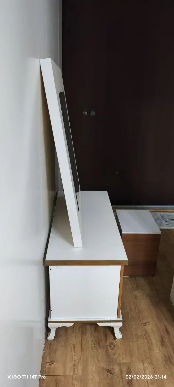 آینه و کنسول|بوفه، ویترین، کنسول|رشت, استادسرا|دیوار