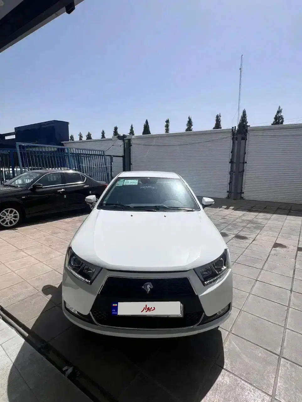 دنا پلاس سفید شش سرعته ef7p با رینگ آلومینیومی|خودرو سواری و وانت|کرج, کیانمهر|دیوار