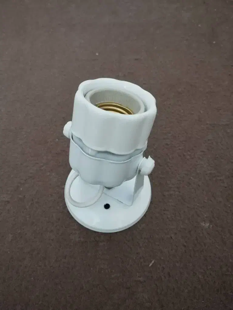 فروش ۱۲ عدد پایه لامپ سقفی سفید|لامپ و چراغ|شهرکرد, |دیوار