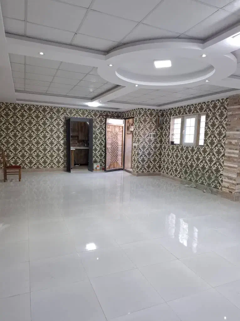 اجاره سویت تجاری بر اصلی کارگر|اجارهٔ دفتر کار، اتاق اداری، مطب|لاهیجان, رجایی|دیوار