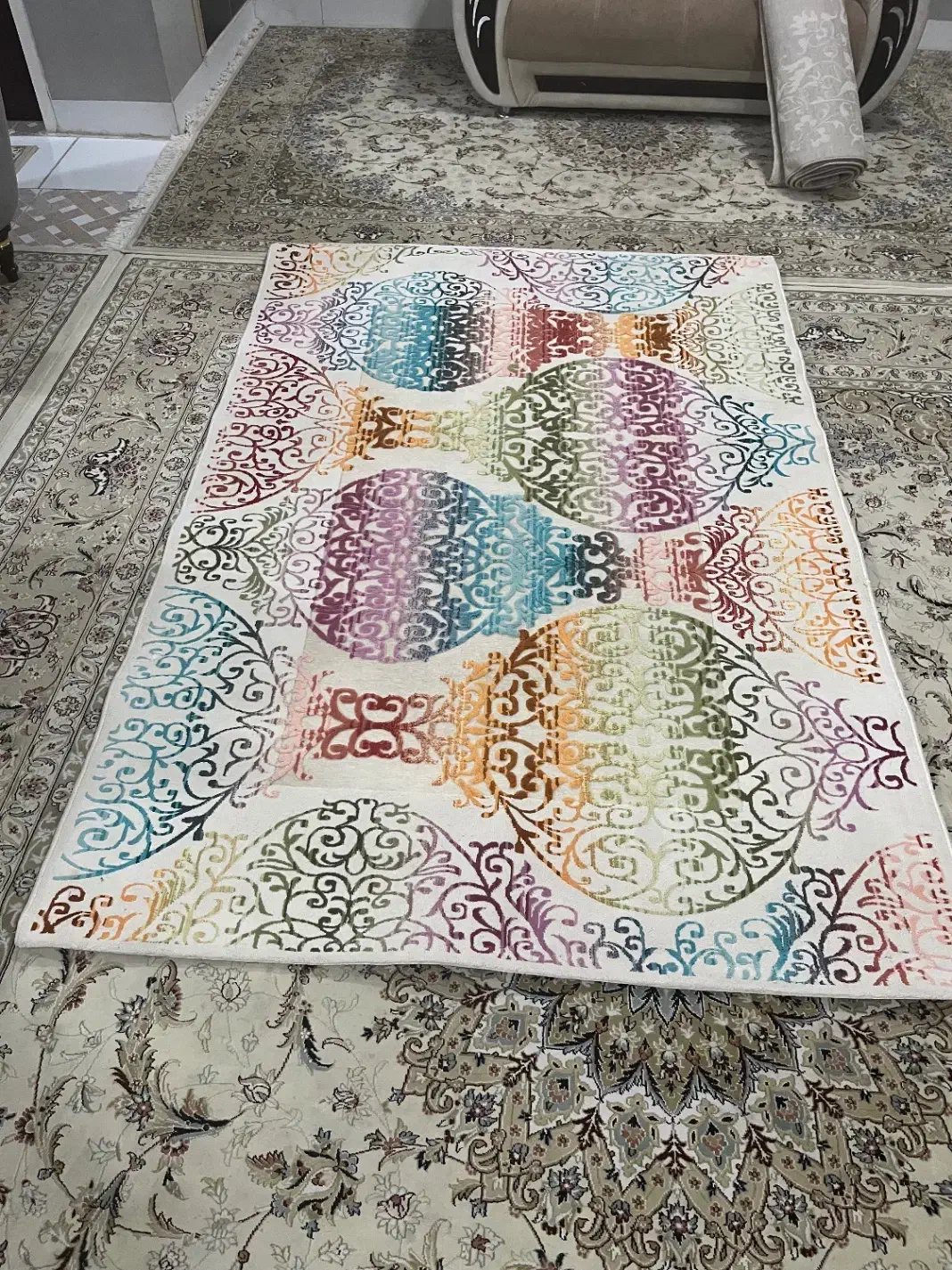 دو تخته فرش نو نو|فرش|شاهین‌شهر, عطار|دیوار