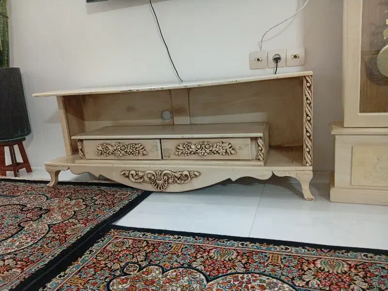 ساعت ومیزتلویزیون|ساعت دیواری و تزئینی|مشهد, توس (بلوار توس)|دیوار