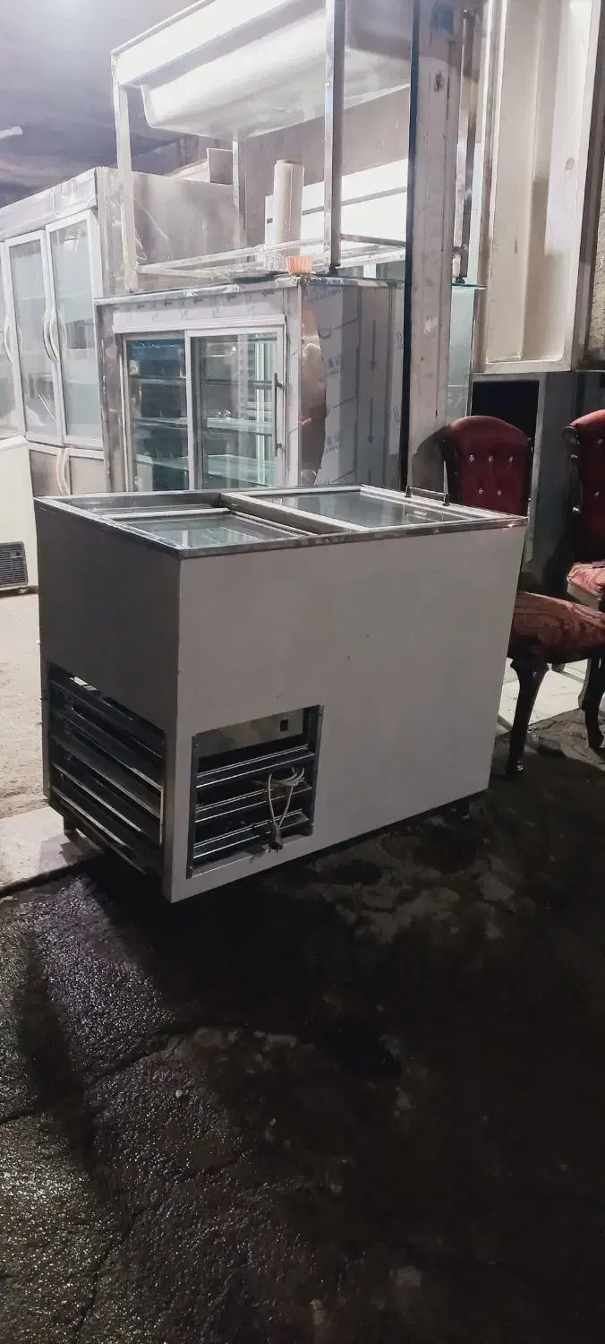 فریزر صندوقی ۴ درب و فریزر درب کشویی درحد آکبند|فروشگاه و مغازه|نسیمشهر, |دیوار