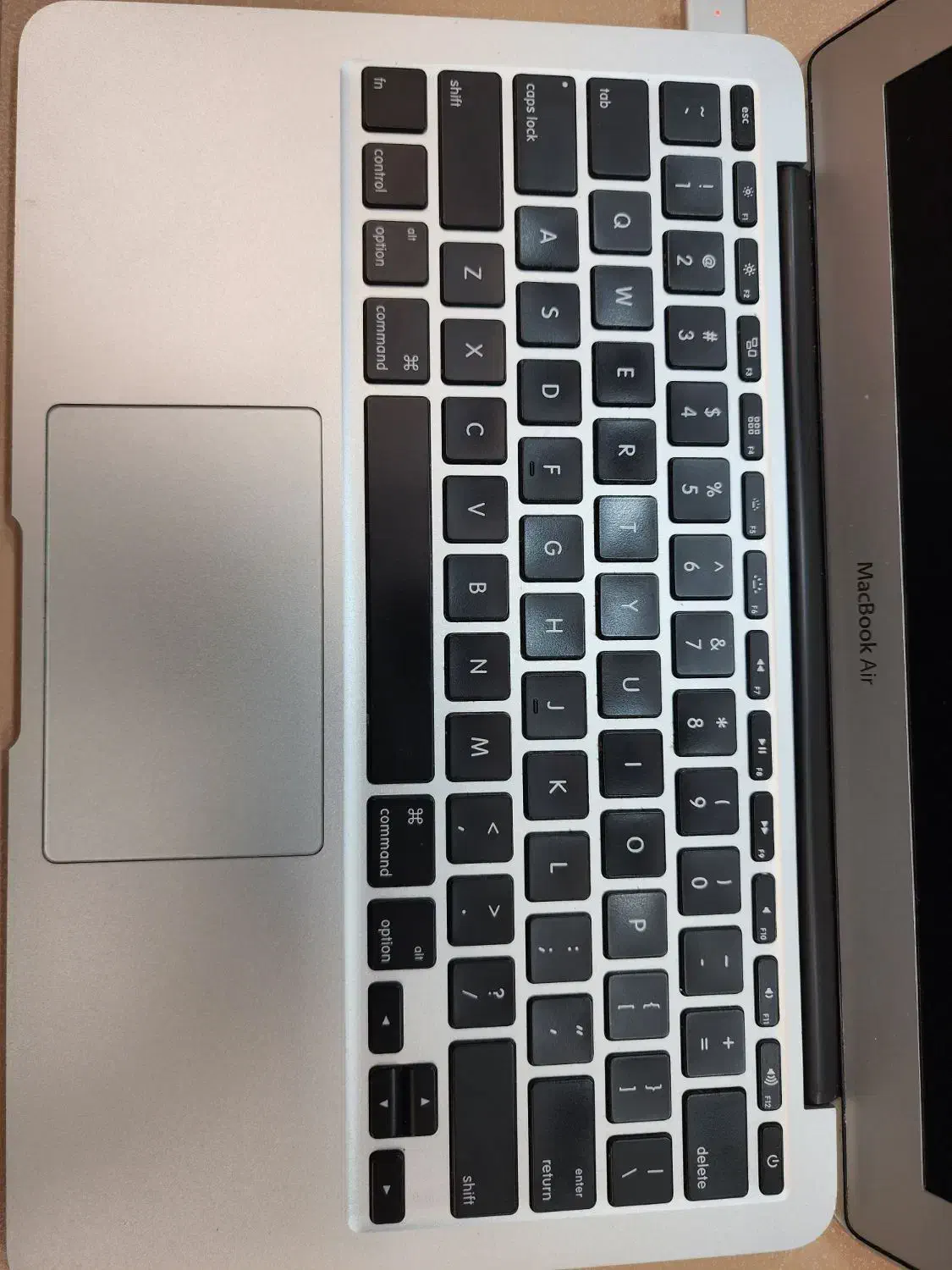 لپ تاپ macbook air|رایانه همراه|پرند, فاز ۵|دیوار