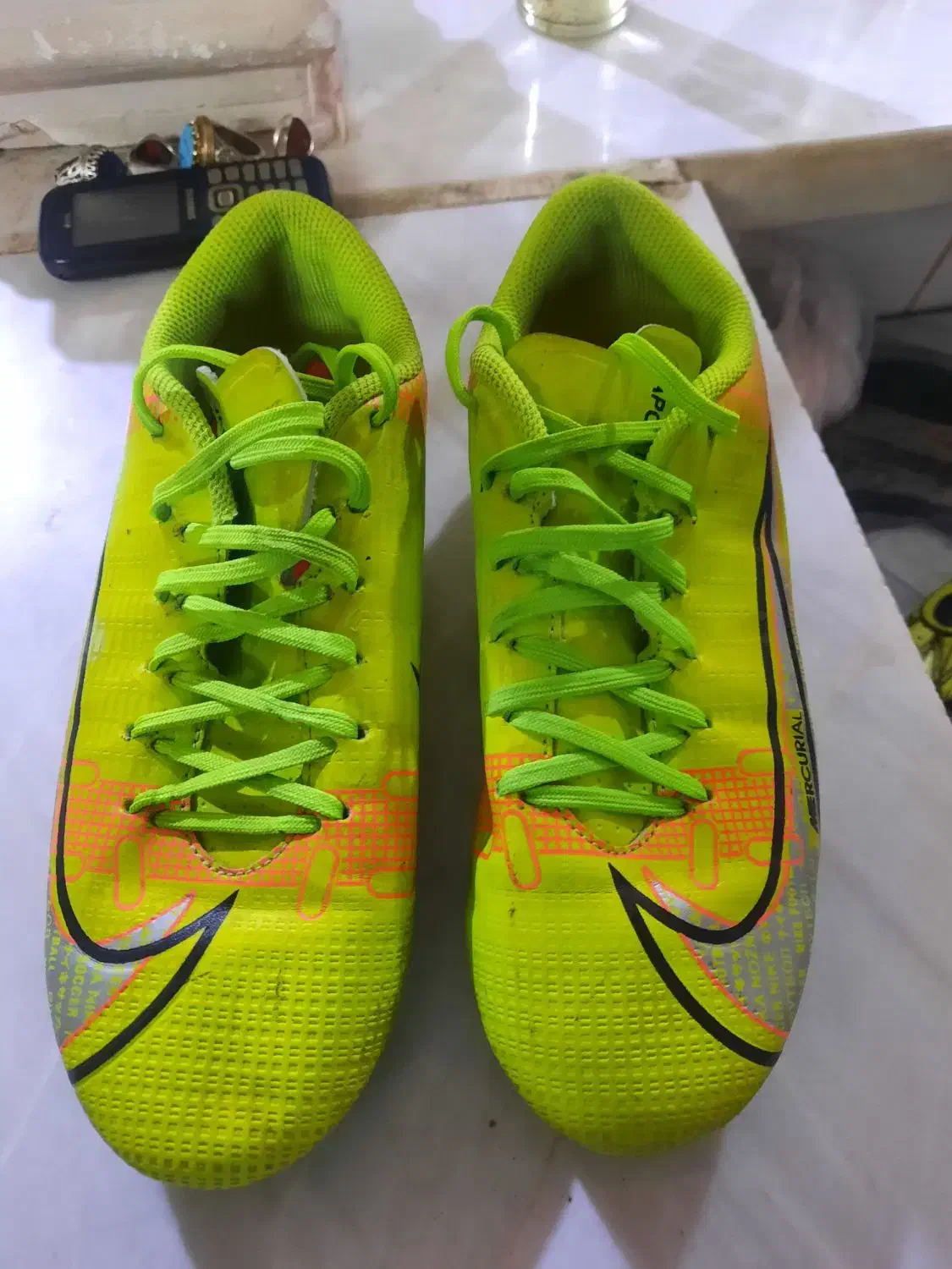 ۲ جفت کفش چمنی سایز۴۲و۳۶|کیف، کفش، کمربند|قم, باغ کرباسی|دیوار