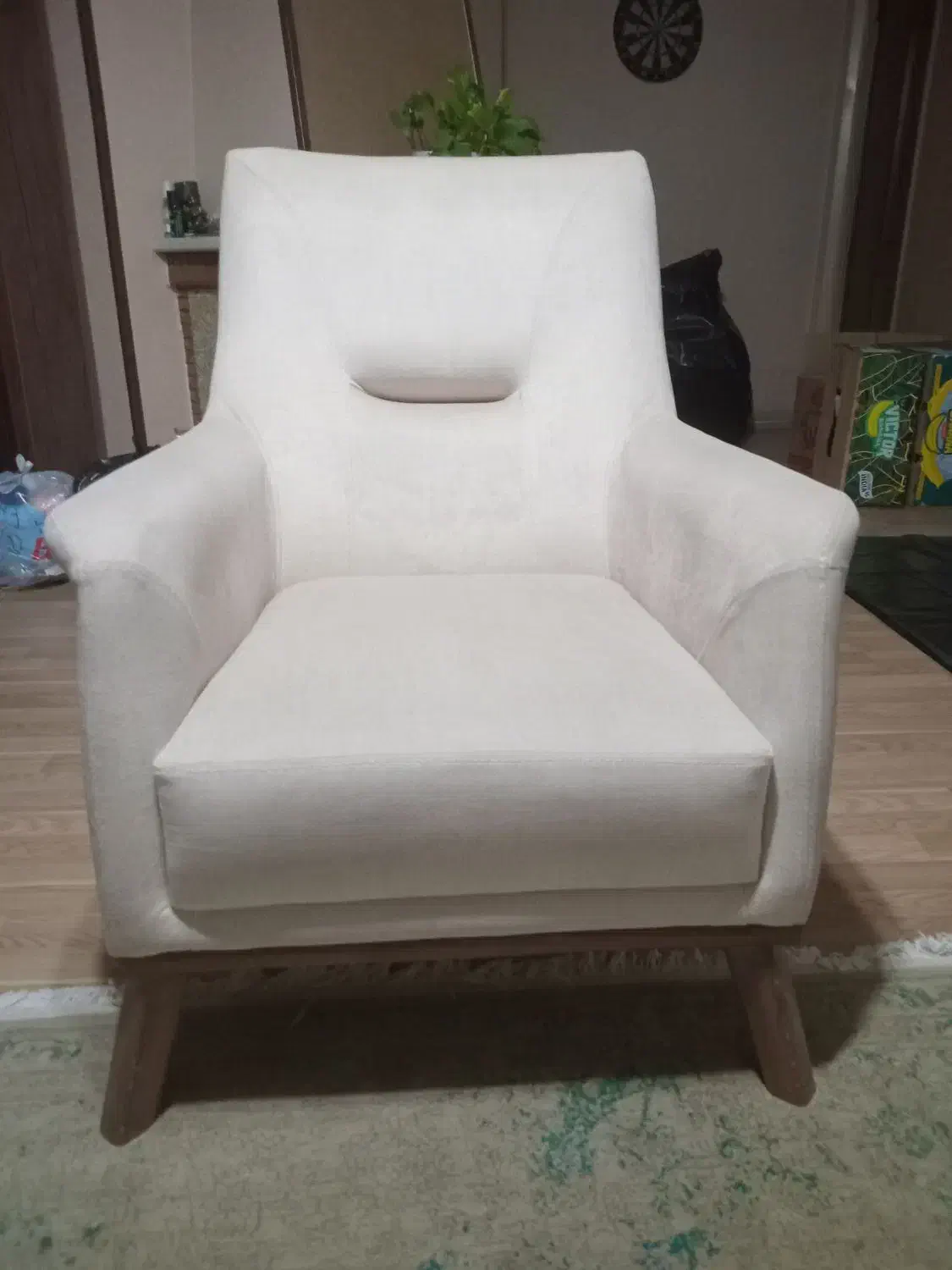 نیم ست راحتی|مبلمان خانگی و میز عسلی|اصفهان, ملک‌شهر|دیوار