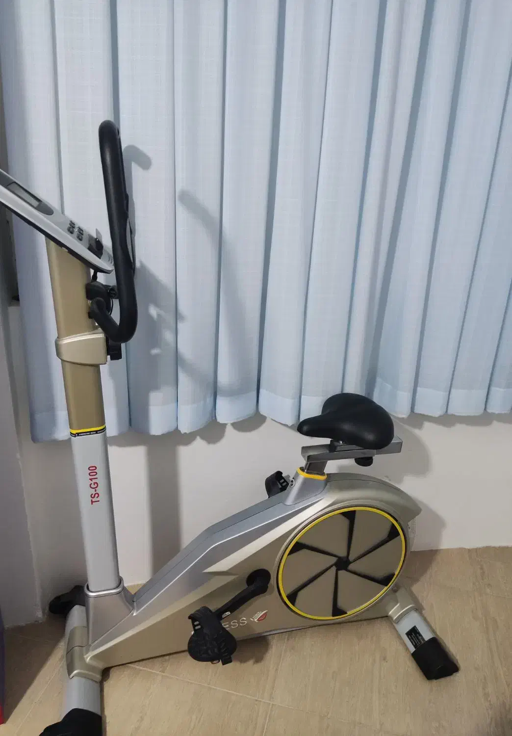 دوچرخه ثابت در حد نو|تجهیزات ورزشی|ارومیه, |دیوار