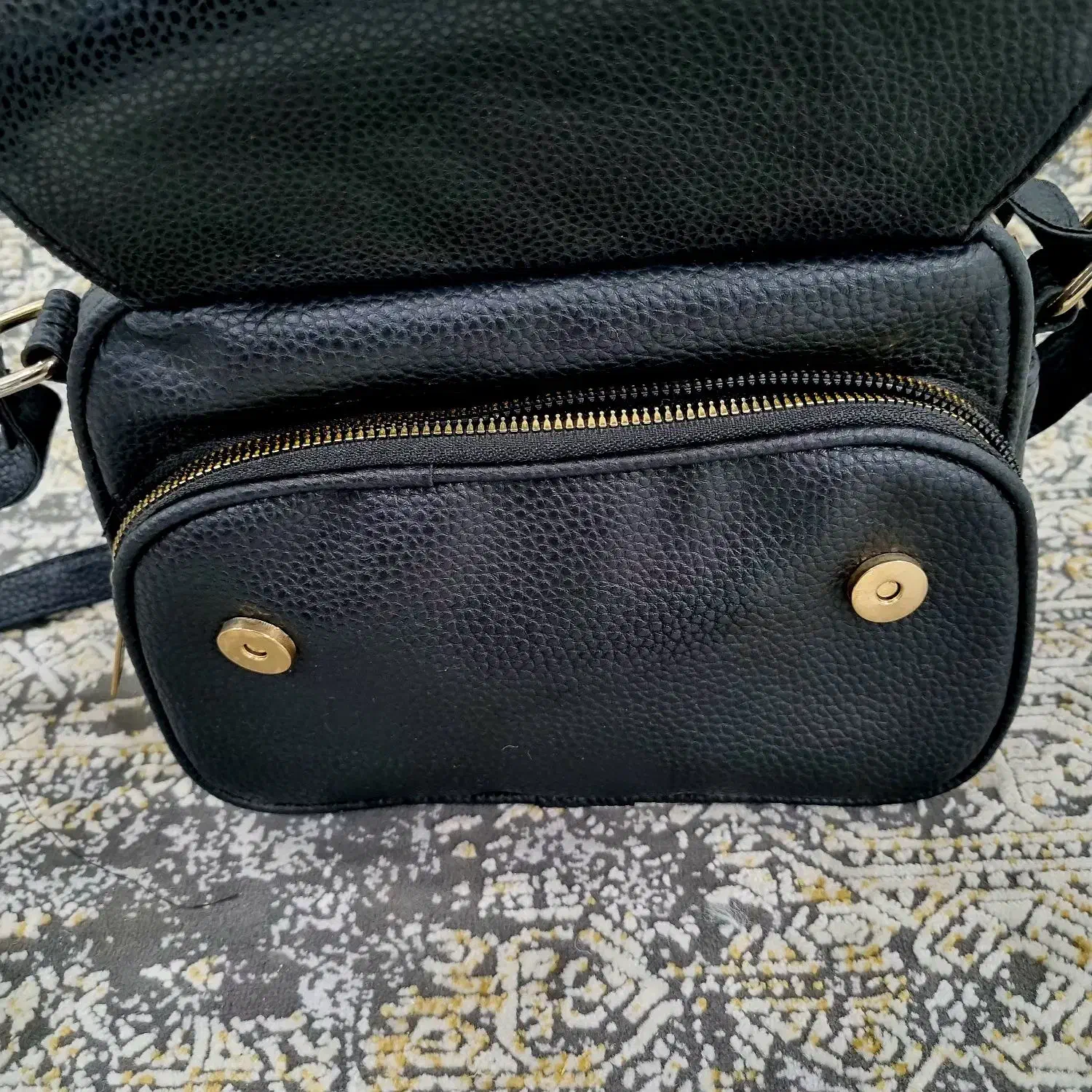 کیف|کیف، کفش، کمربند|بیرجند, |دیوار