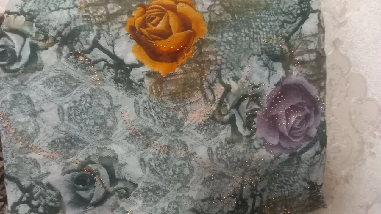 پارچه حریر نگین کاری شده مخصوص چادر مجلسی و پیراهن|لباس|ورامین, ورامین|دیوار