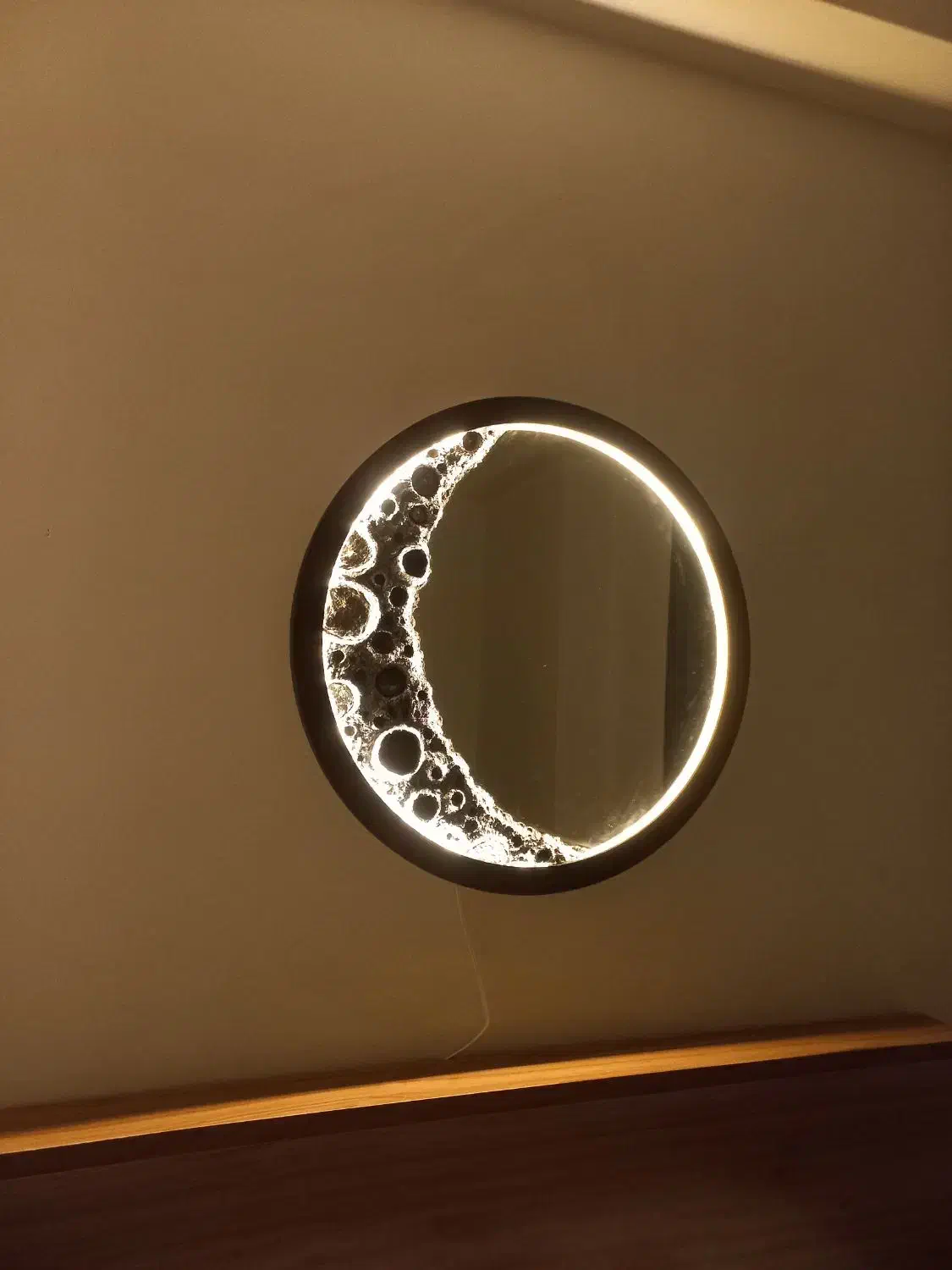 تایلو و آیینه ماه|تابلو، نقاشی، عکس|سمنان, |دیوار