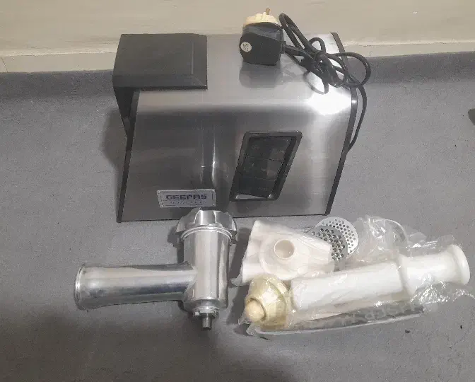 چرخ گوشت|خردکن، آسیاب، غذاساز|پاکدشت, پاکدشت (مامازند)|دیوار