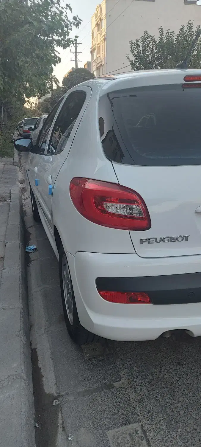 ۲۰۷ پانا ۴۰۳ ارتقا|خودرو سواری و وانت|فردیس, منظریه|دیوار