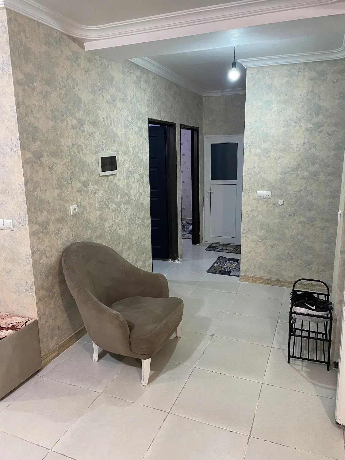 مبل ۱۱ نفره|مبلمان خانگی و میز عسلی|قشم, |دیوار