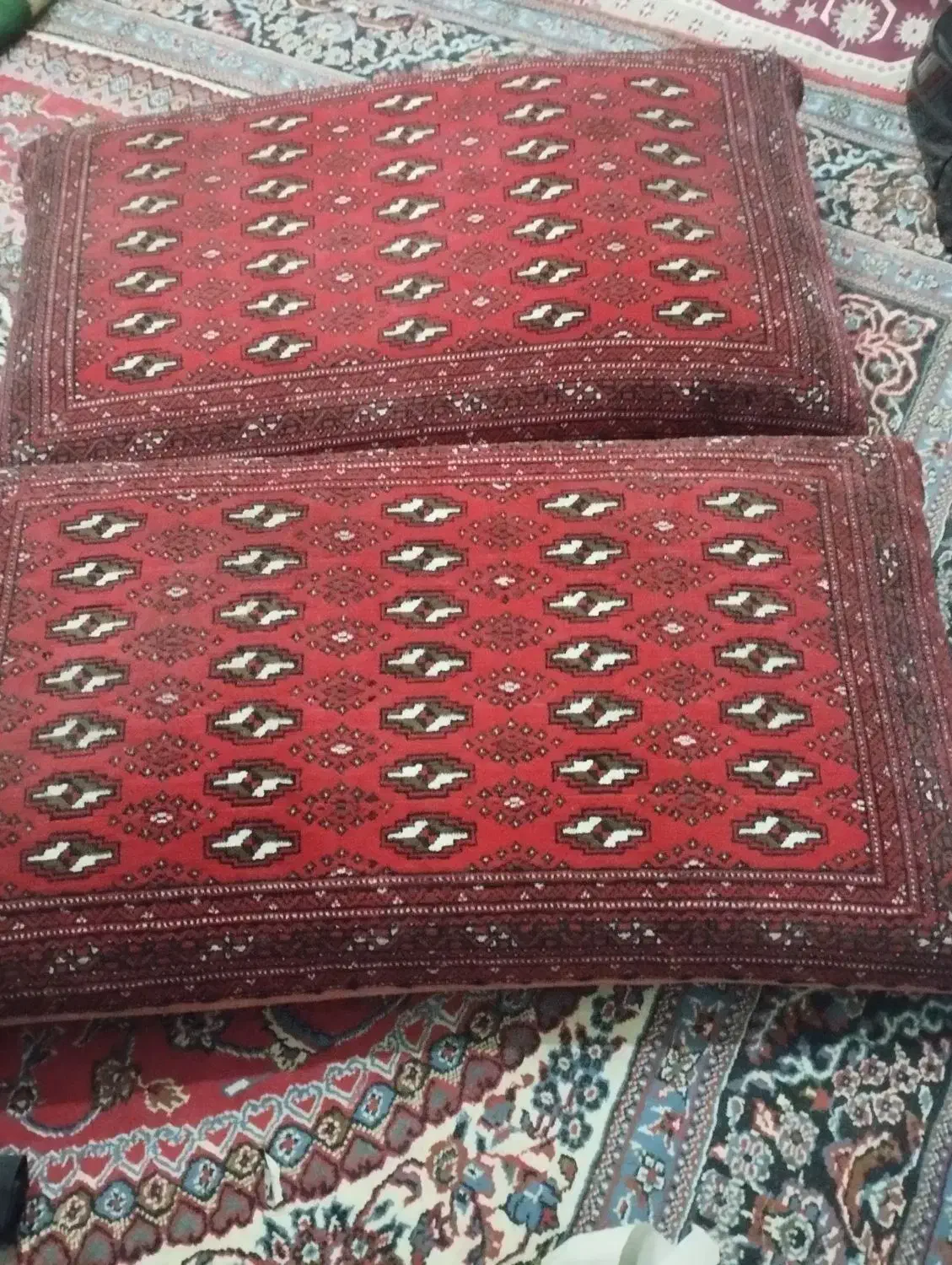 سه عدد پشتی|پشتی|مشهد, عامل|دیوار