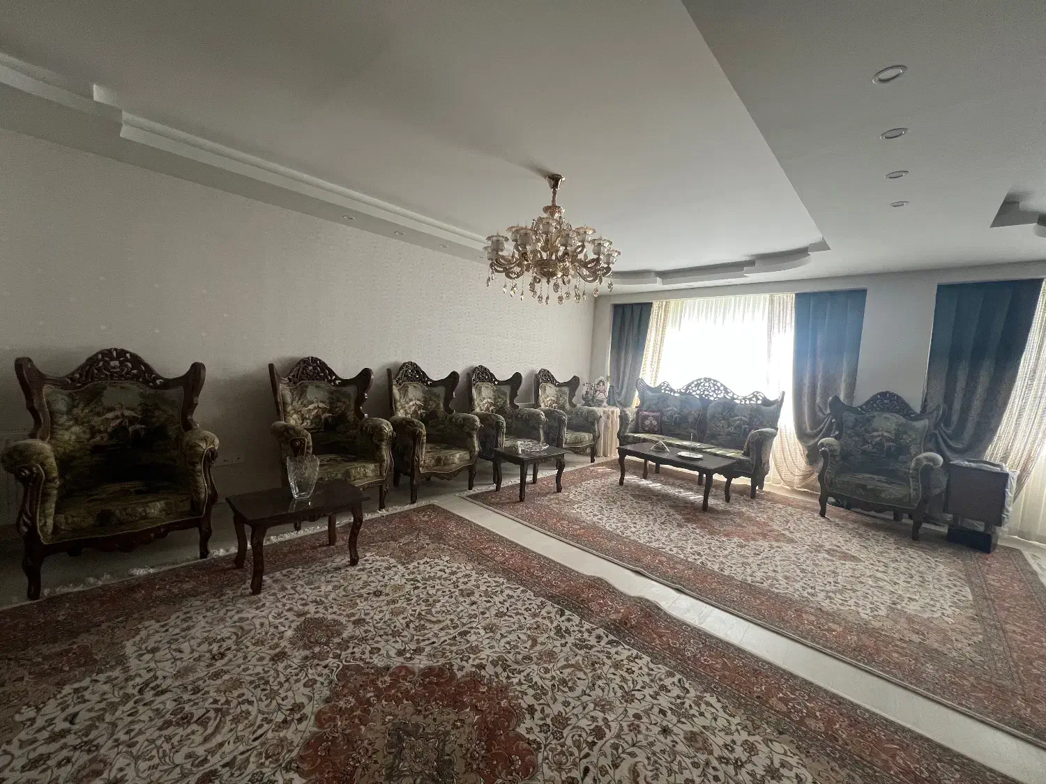 مبلمان نه نفره نو در تبریز|مبلمان خانگی و میز عسلی|تبریز, |دیوار