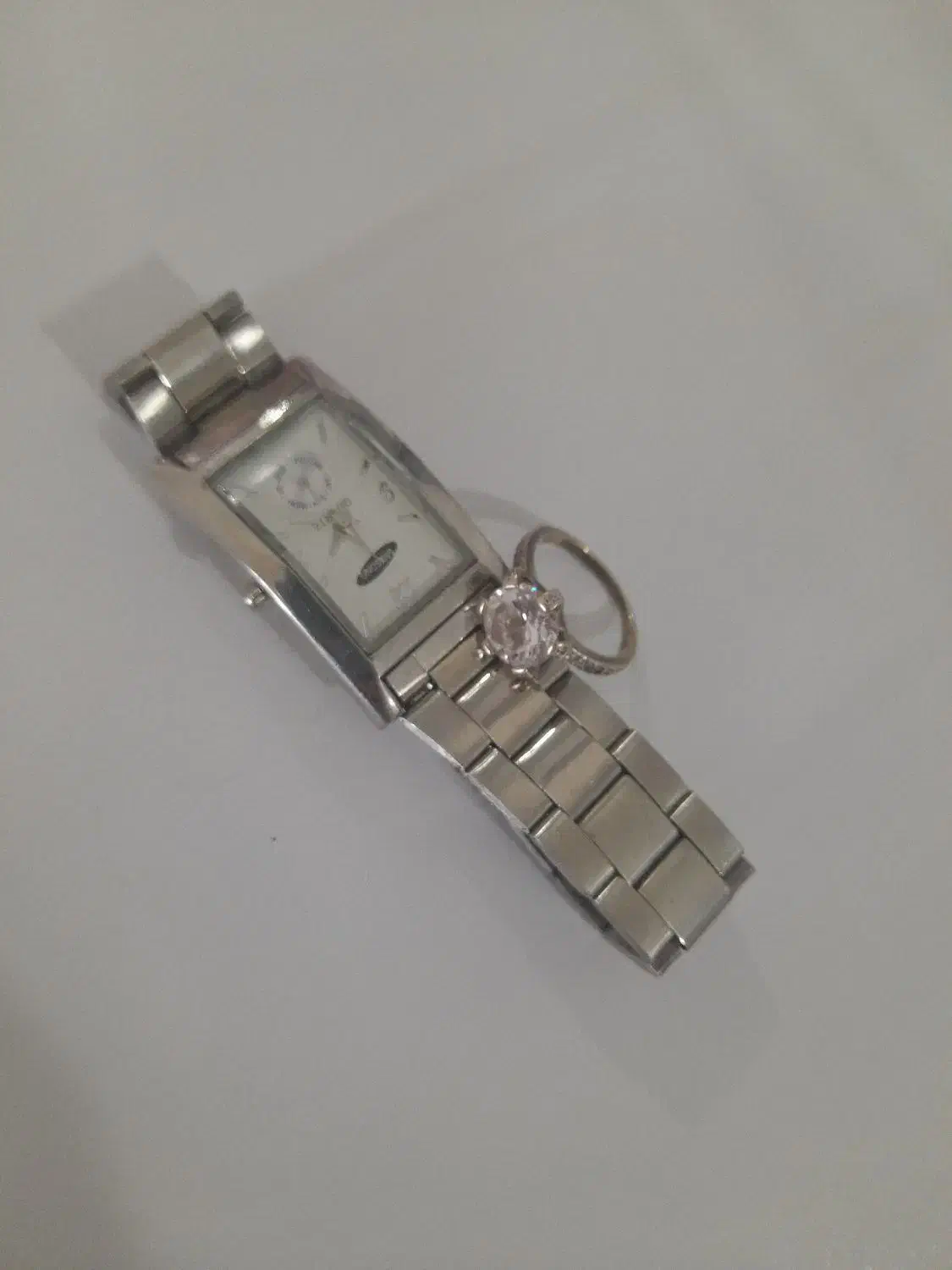 ساعت|ساعت|ایلام, |دیوار