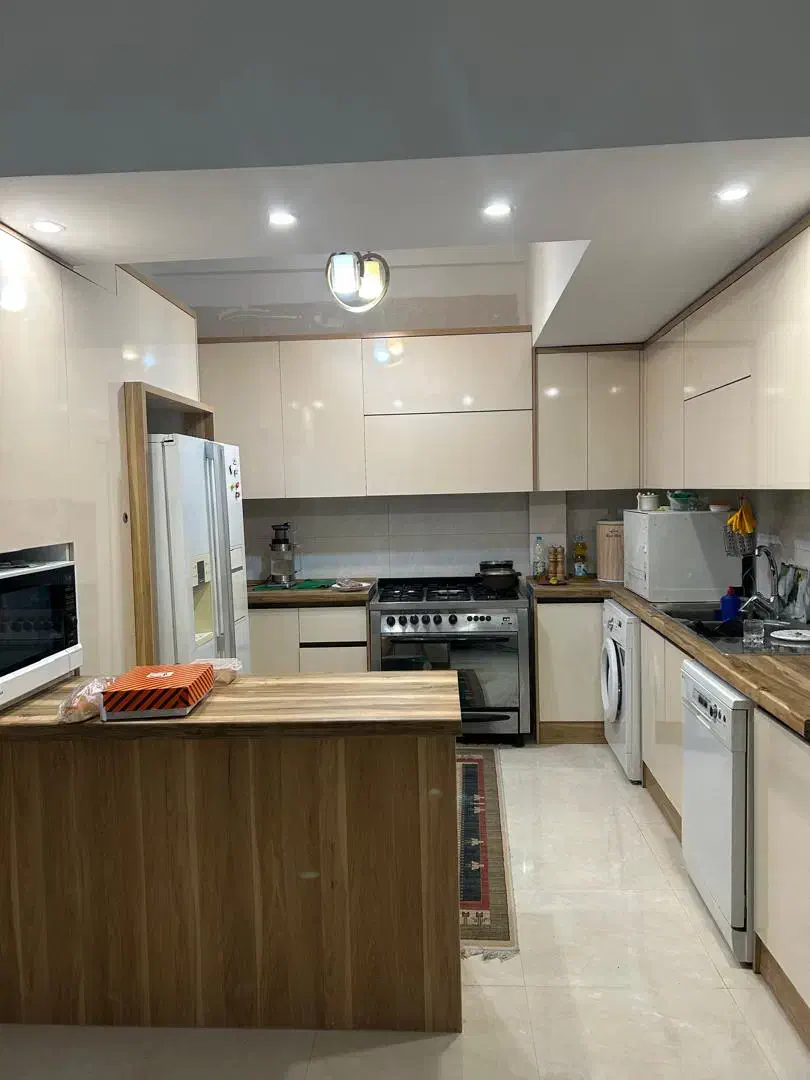 ۱۴۰ متر / ۲ خواب / خانه دربستی