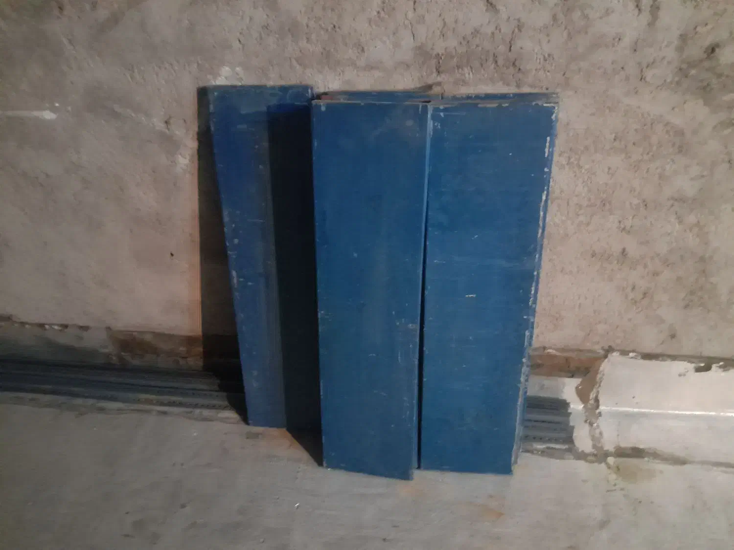 قفسه فلزی|کتابخانه، شلف، قفسههای دیواری|قم, چهل درخت|دیوار