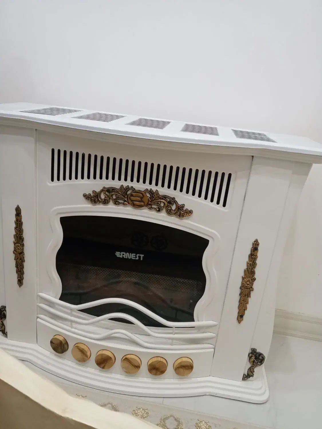 بخاری در حد نو 28.000. سایز 80*75|بخاری، هیتر، شومینه|اسفراین, |دیوار