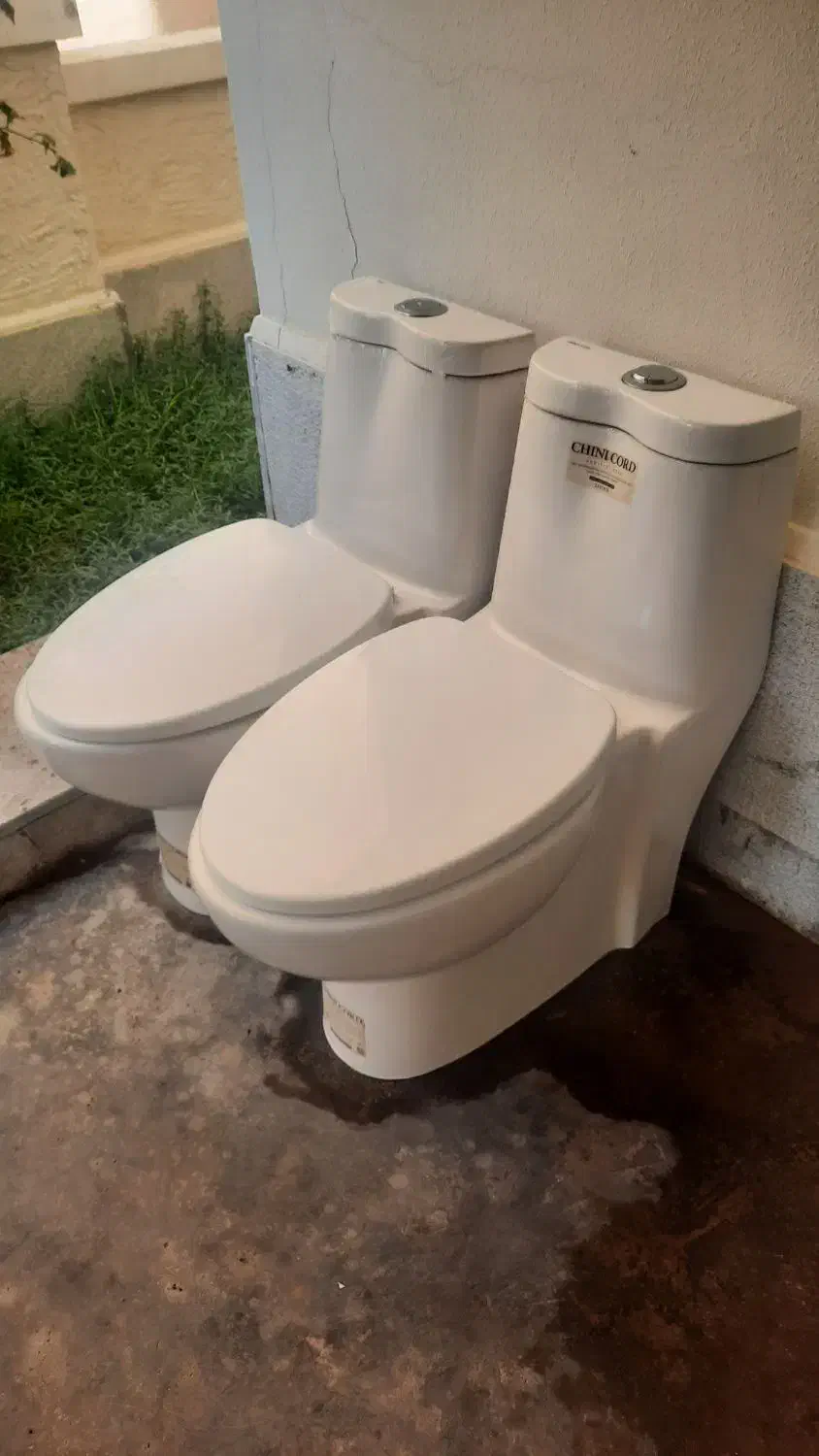 ۲عدد تولت فرنگی درحد نو|لوازم سرویس بهداشتی|کیش, |دیوار