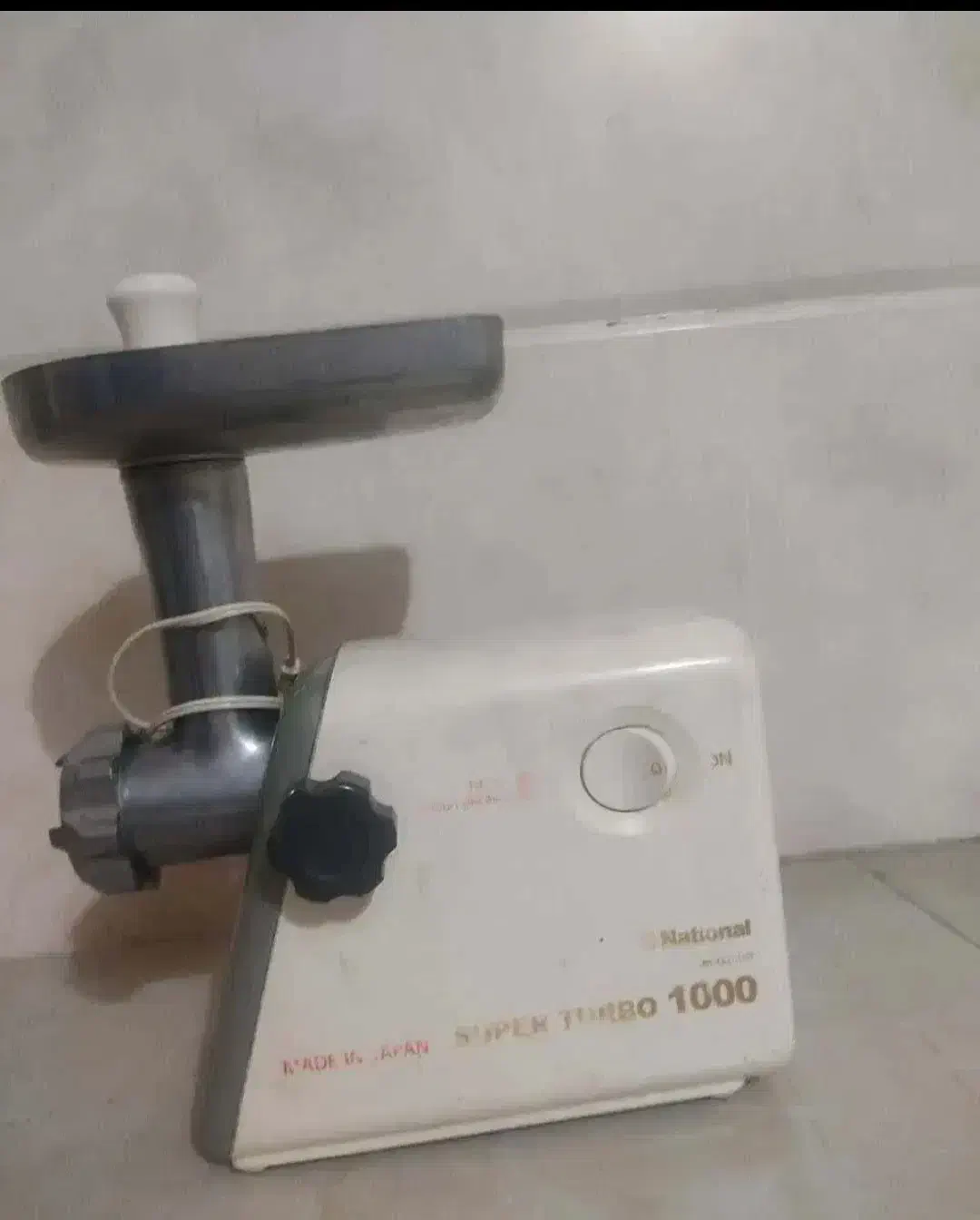 چرخ گوشت|خردکن، آسیاب، غذاساز|املش, |دیوار