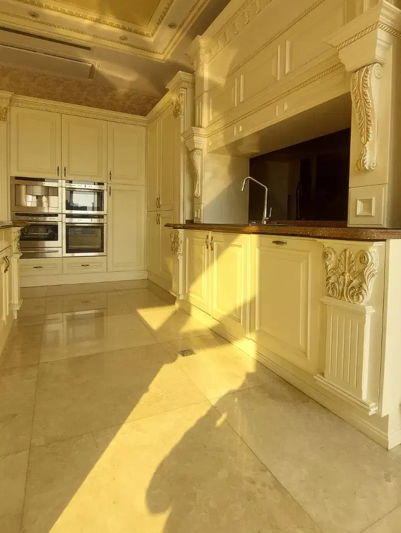 ۴۰۰متر فرمانیه*فول امکانات*کلید نخورده*فایل شخصی