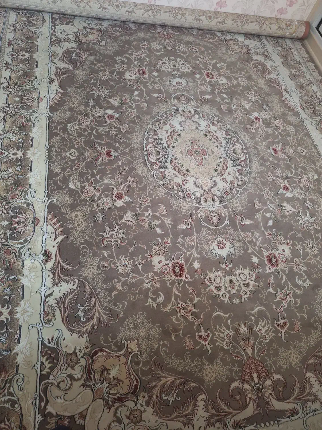 فرش نه متری|فرش|تهران, شهمیرزادی|دیوار