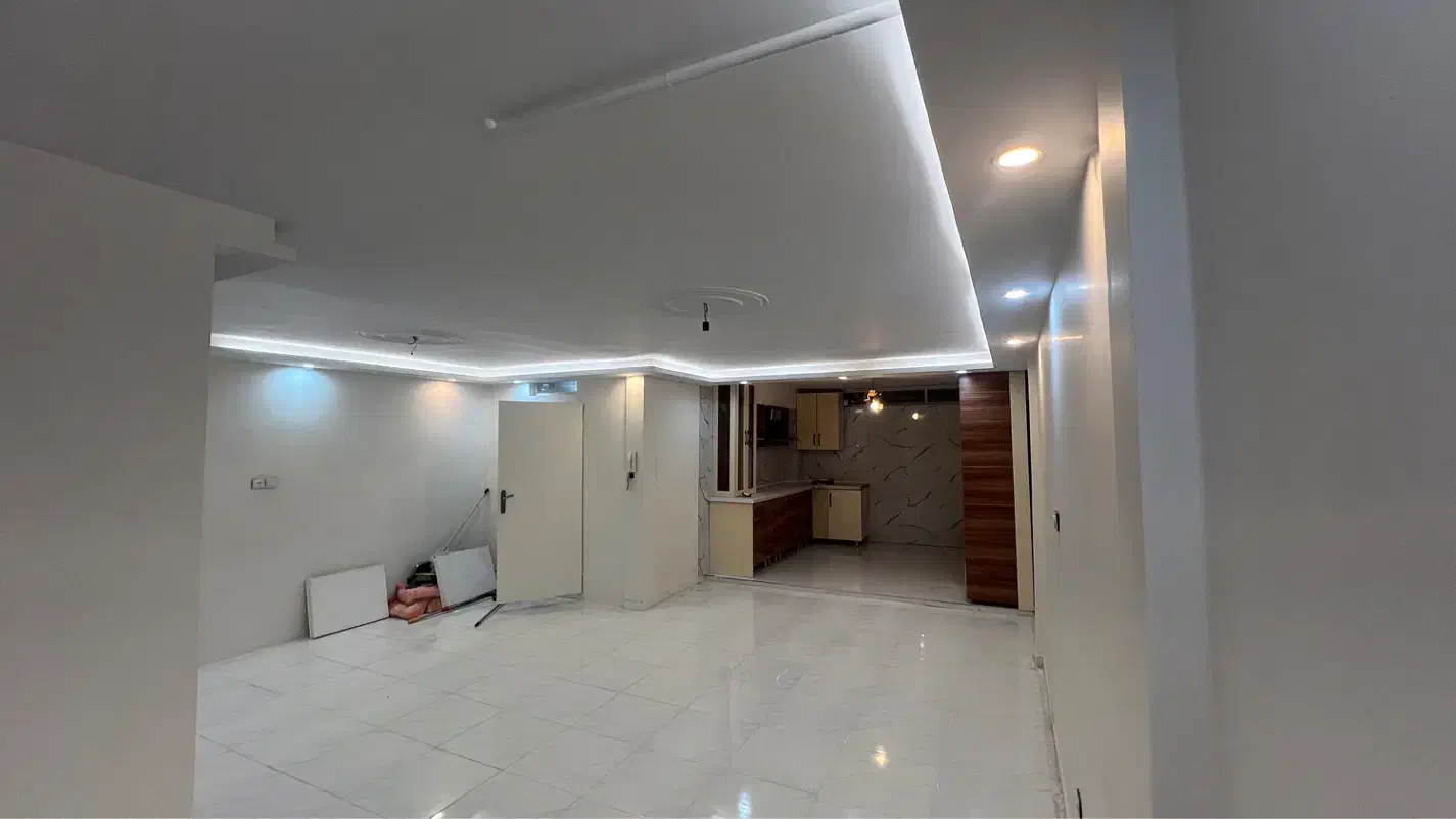 ۶۵ متر با حیاط ، بازسازی حتی ۱۵ نفر