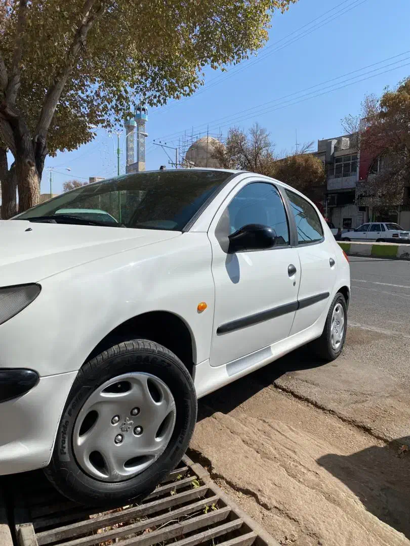 206مدل ۱۳۸۱ فابریک|خودرو سواری و وانت|رفسنجان, |دیوار