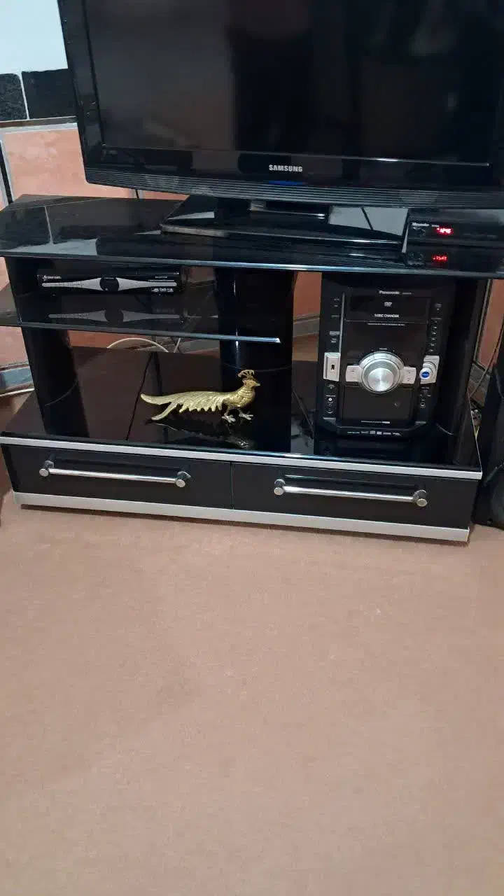 فروش یک عدد بوفه میز تلویزیون|بوفه، ویترین، کنسول|پارسآباد, |دیوار