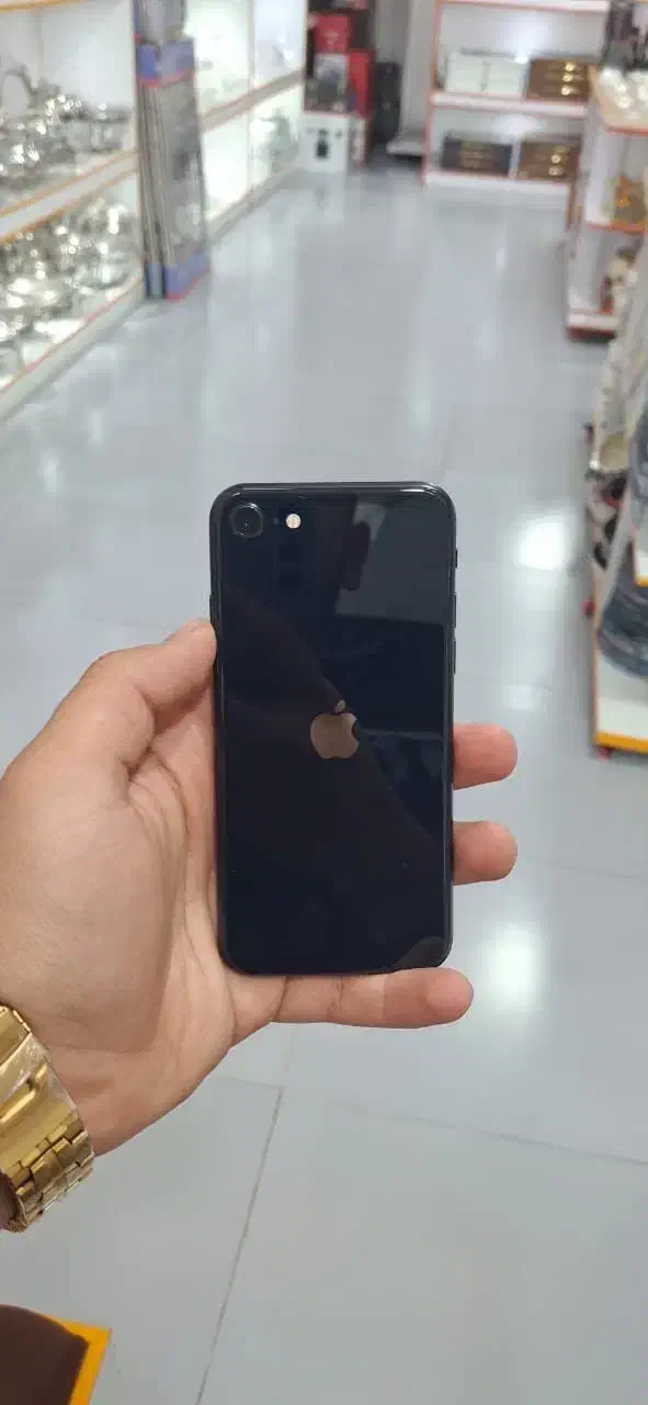 آیفون Se2022|موبایل|اندیشه, اندیشه فاز ۴|دیوار