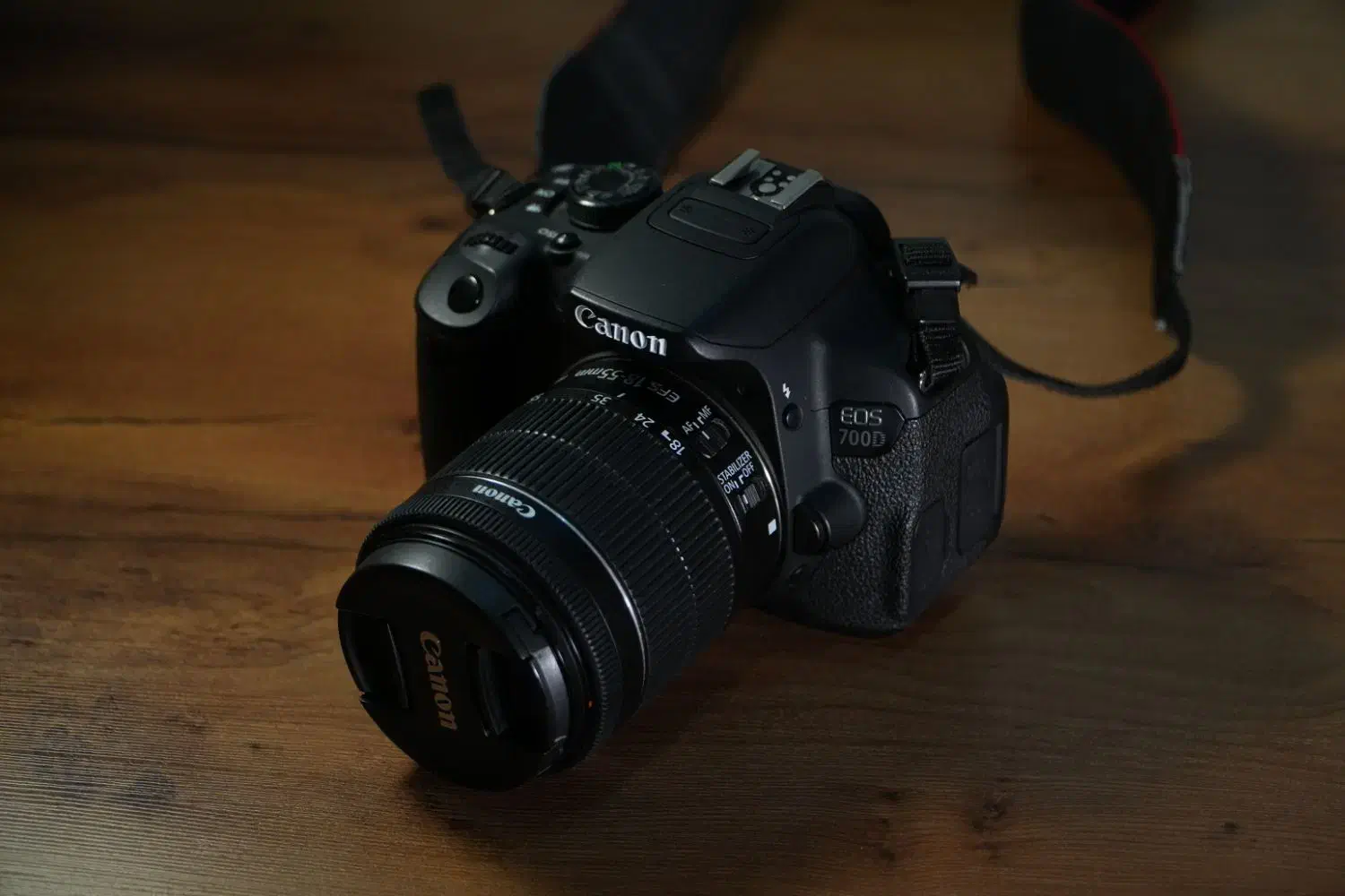 دوربین DSLR مدل canon 700d تمیز و کم کارکرد|دوربین عکاسی و فیلم‌برداری|تهران, دروس|دیوار