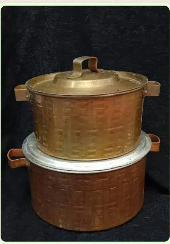 دیگ های مسی قدیمی صاحبدار دوتاباهم 6 نفره و 4نفره|کلکسیون اشیاء عتیقه|ساری, |دیوار