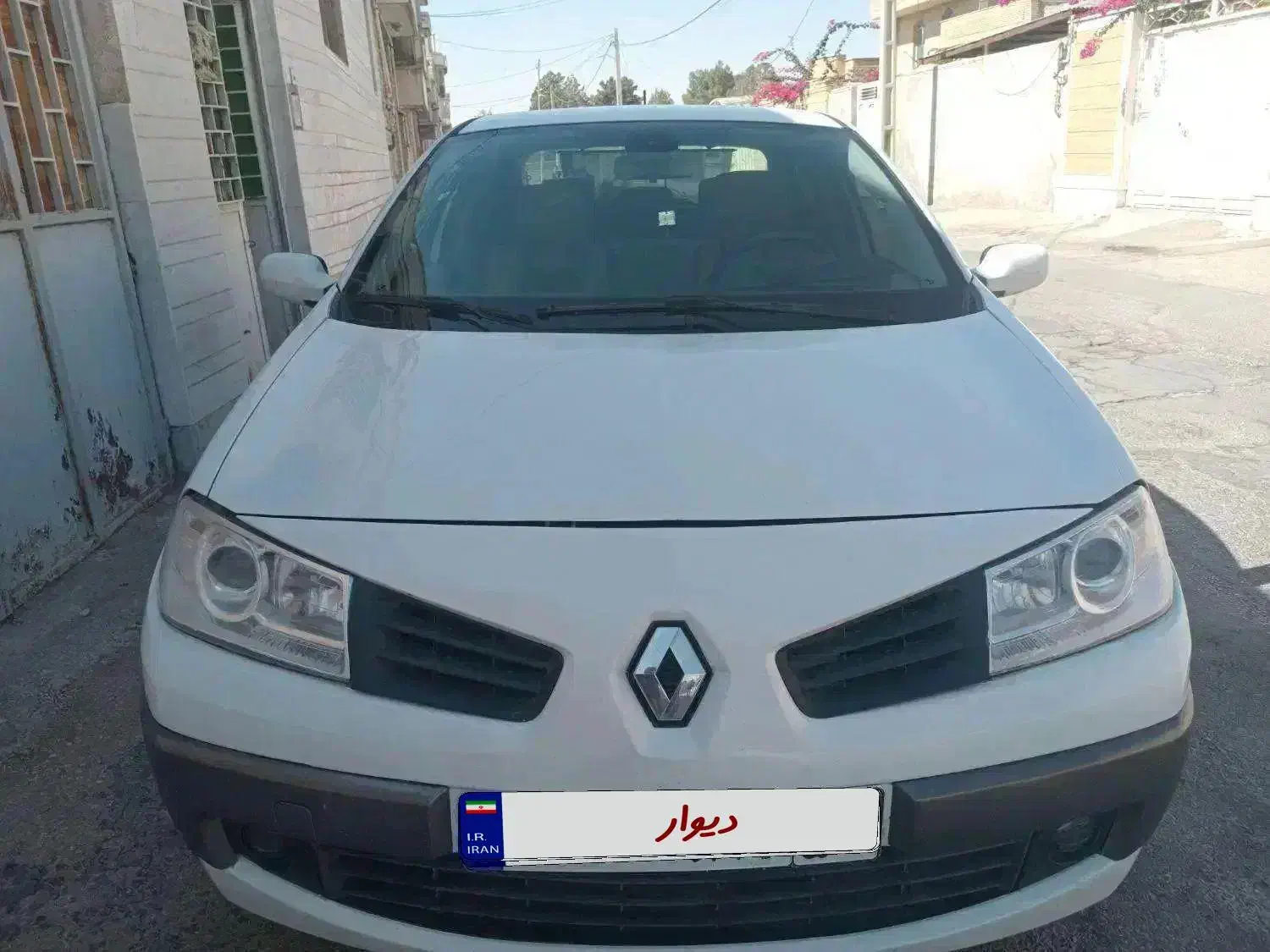 فروش مگان کم کار۲۰۰۰|خودرو سواری و وانت|نیریز, |دیوار