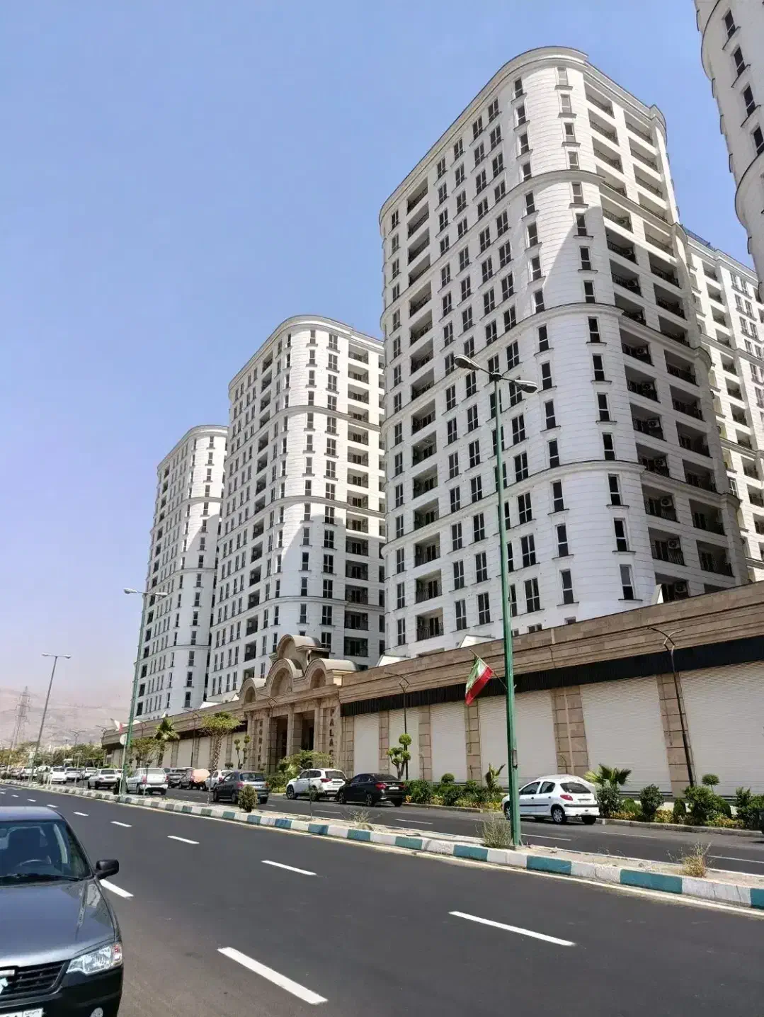 خرید رویایی در واحدهای ۱۰۹ متری برج رونیکا چیتگر|فروش آپارتمان|تهران, شهرک صدرا|دیوار