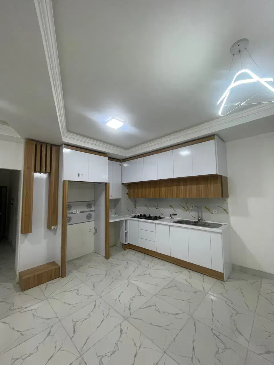 ۹۳متر/۲خواب/بینخیام و شهدا/|فروش آپارتمان|ایلام, |دیوار