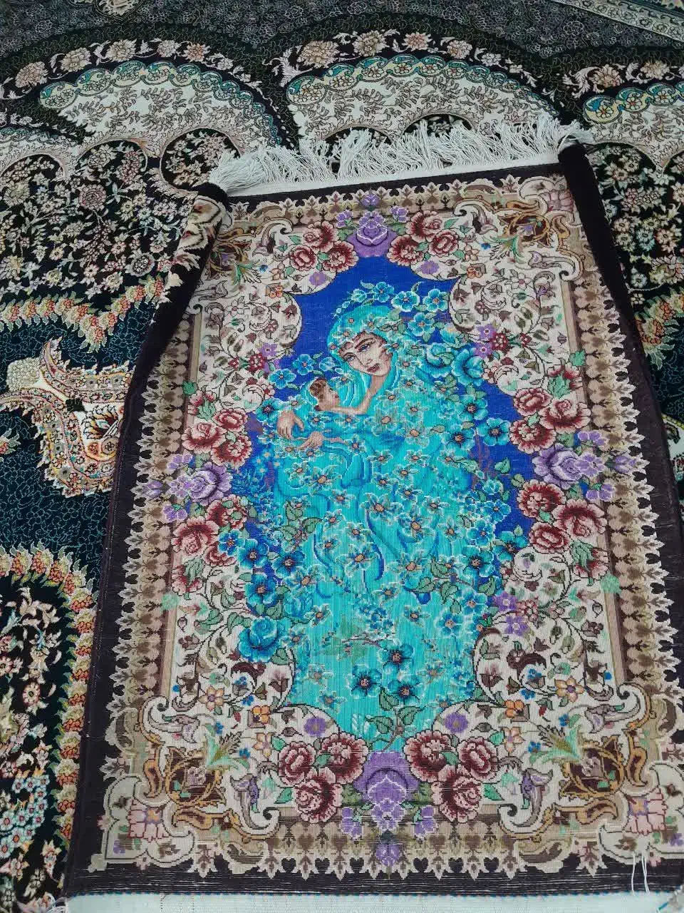 تابلو فرش دستباف مهر مادری|تابلو فرش|قم, دروازه ری|دیوار