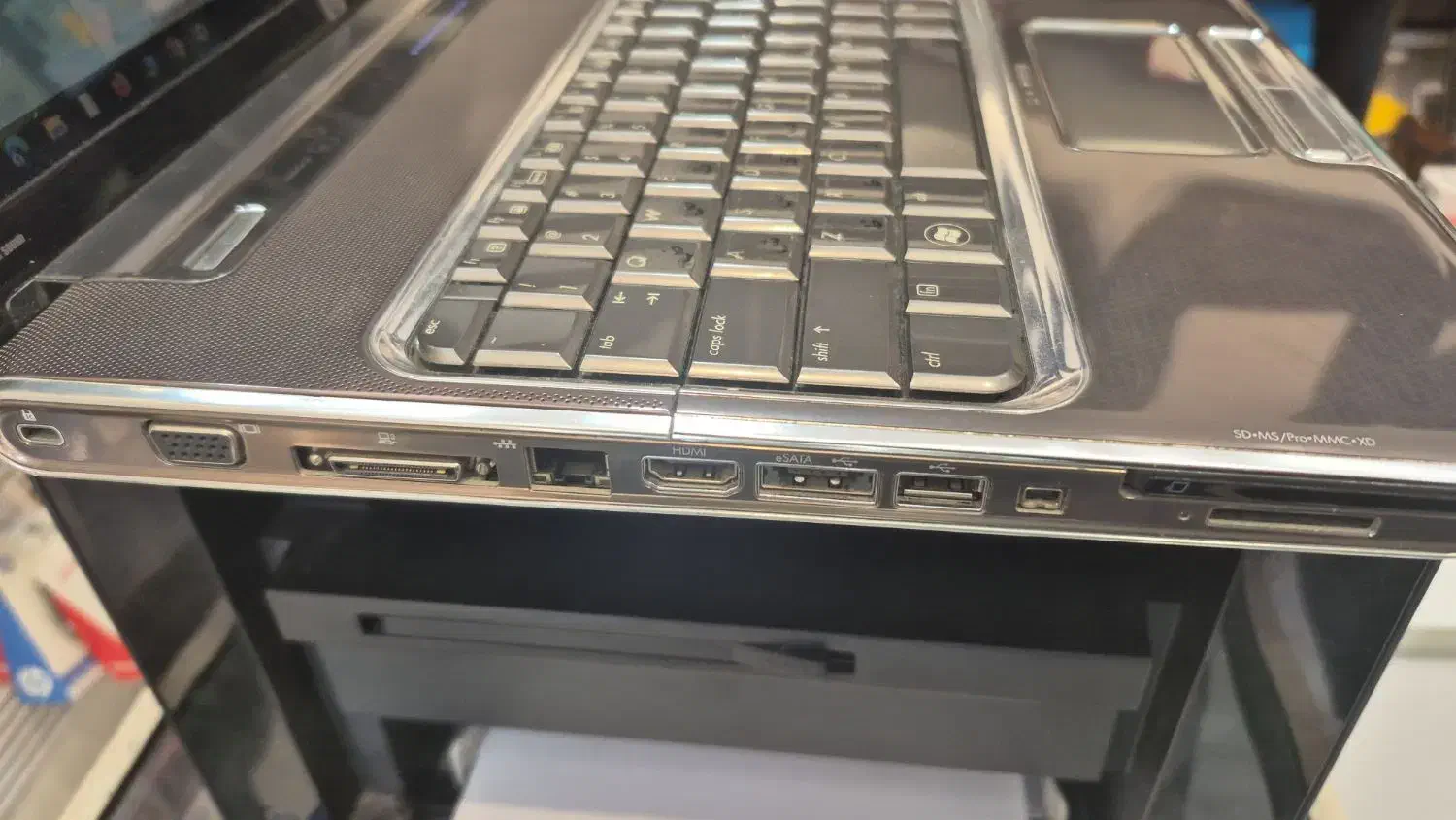 لب تاپ تمیز و عالی hp|رایانه همراه|شیراز, باغ تخت|دیوار