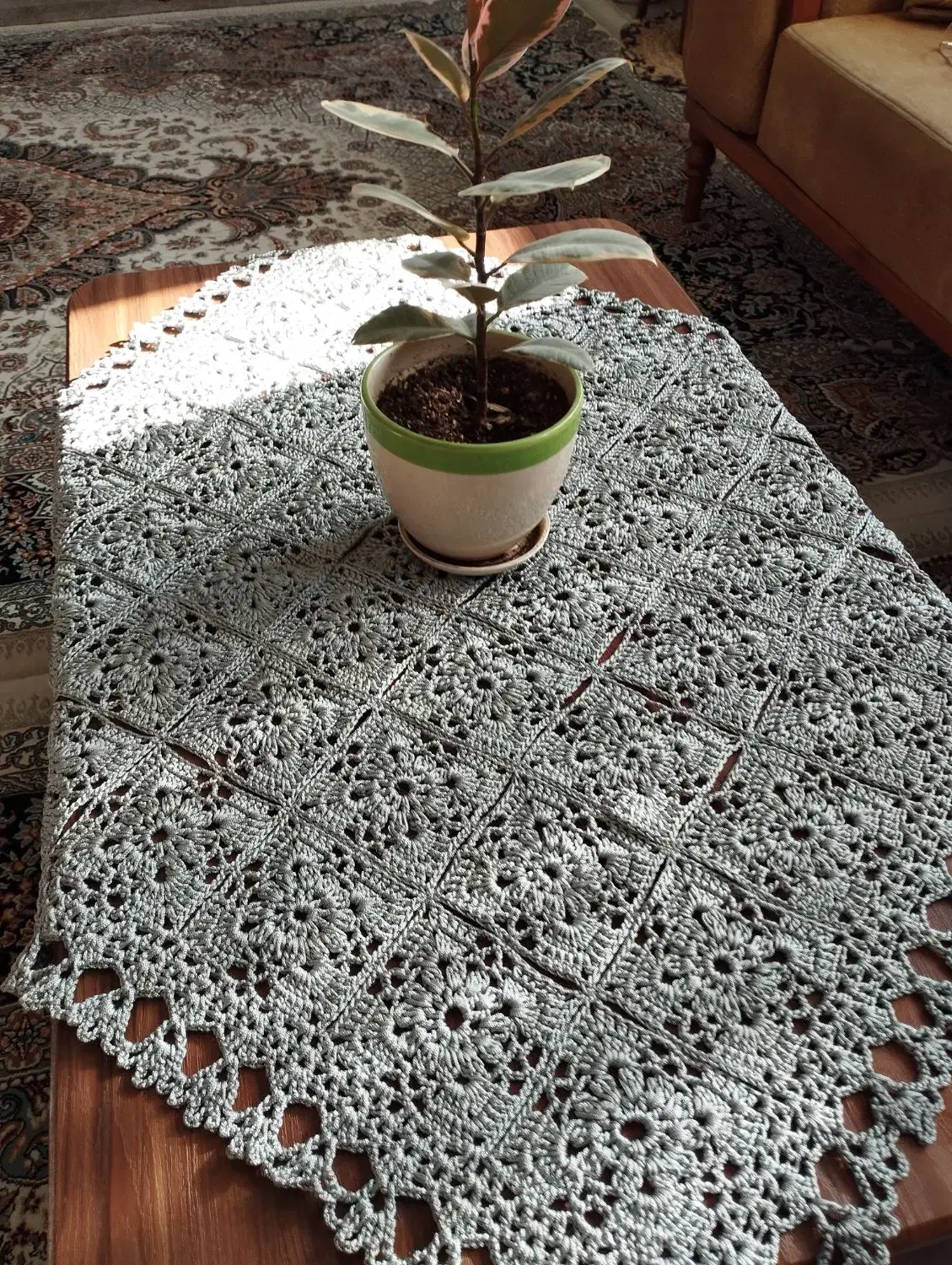 کوسن و رومیزی قلاب بافی نو / سفارشی دوزی|صنایع دستی و سایر لوازم تزئینی|گنبد کاووس, |دیوار