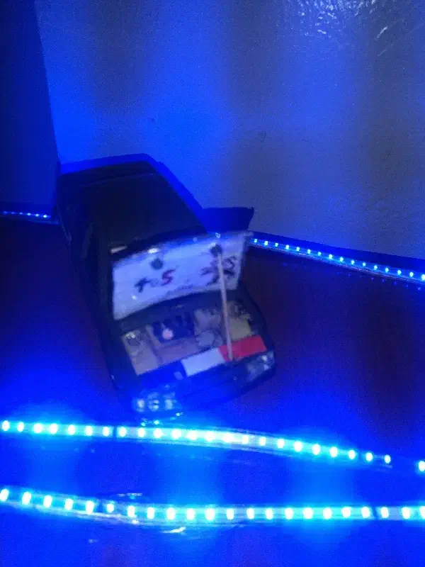 ماشین اسپرت در خفاشی و صندوق دار|اسباببازی بچه|بروجن, |دیوار