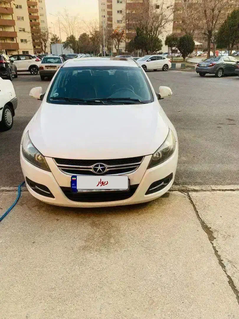 جک J5 اتومات 1800|خودرو سواری و وانت|تهران, شهید فکوری|دیوار