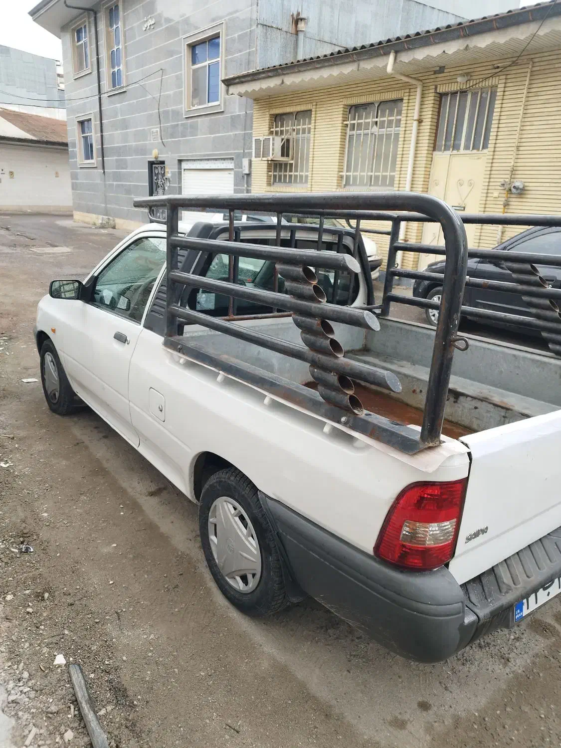 حمل بار سبک با پراید وانت در رشت و اطراف|خدمات حمل و نقل|رشت, شهرک پردیسان|دیوار