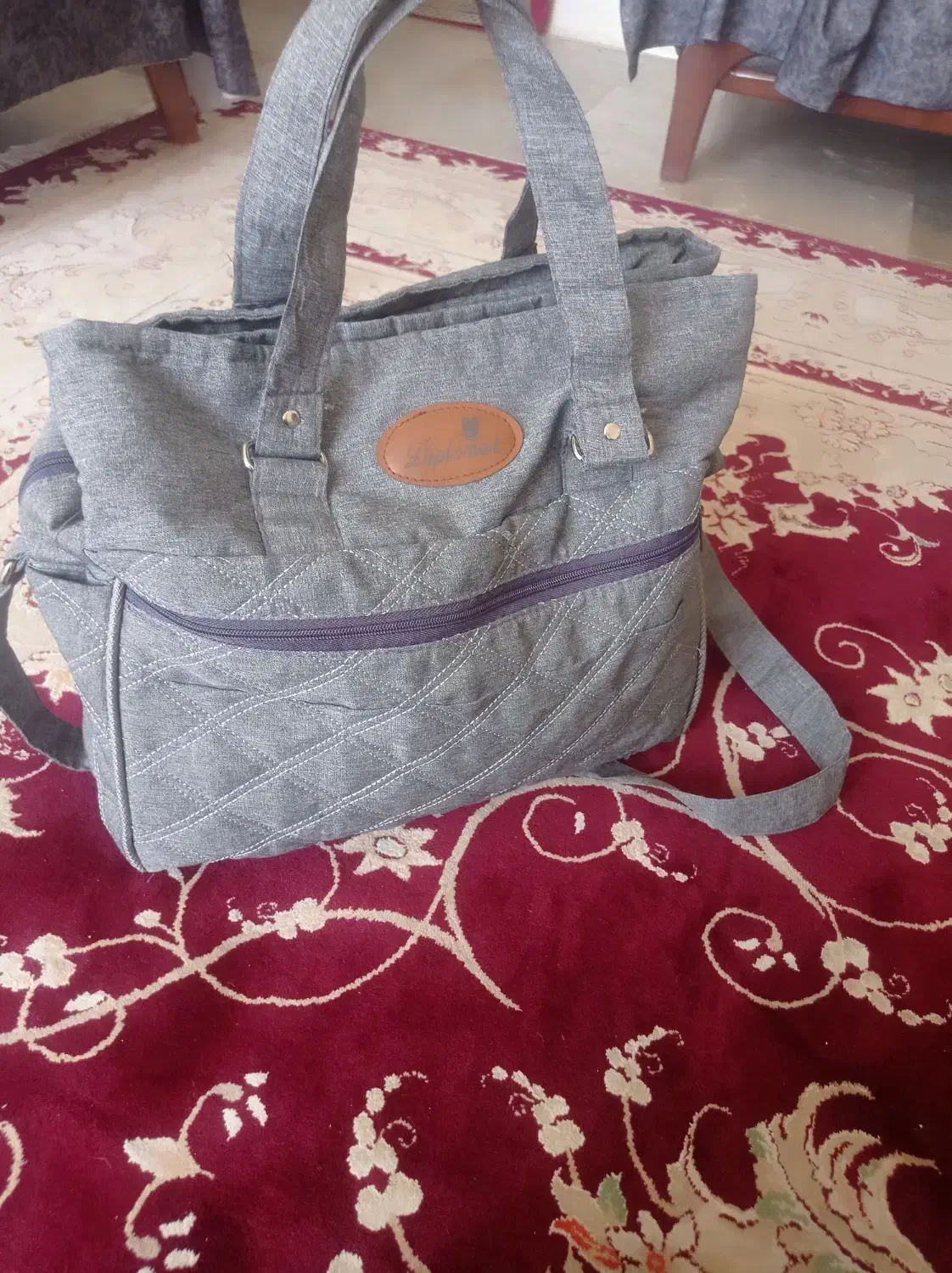 لوازم نوزاد.لباس.گهواره.|اسباب و اثاث بچه|شیراز, میانرود|دیوار