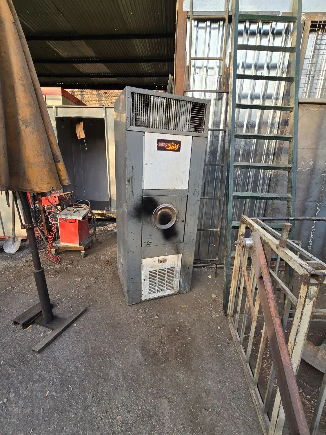 بخاری کارگاهی نفتی و گازوییلی|بخاری، هیتر، شومینه|تهران, جوادیه|دیوار