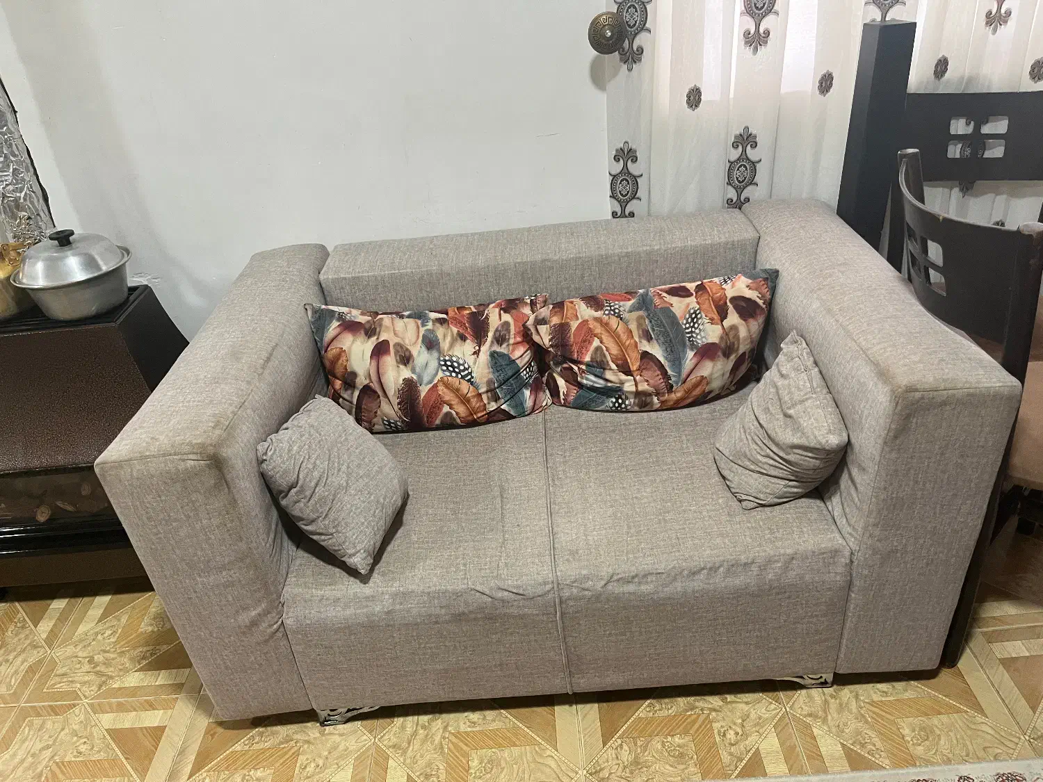 مبل ۷ نفره|مبلمان خانگی و میز عسلی|رشت, سیا اسطلخ|دیوار