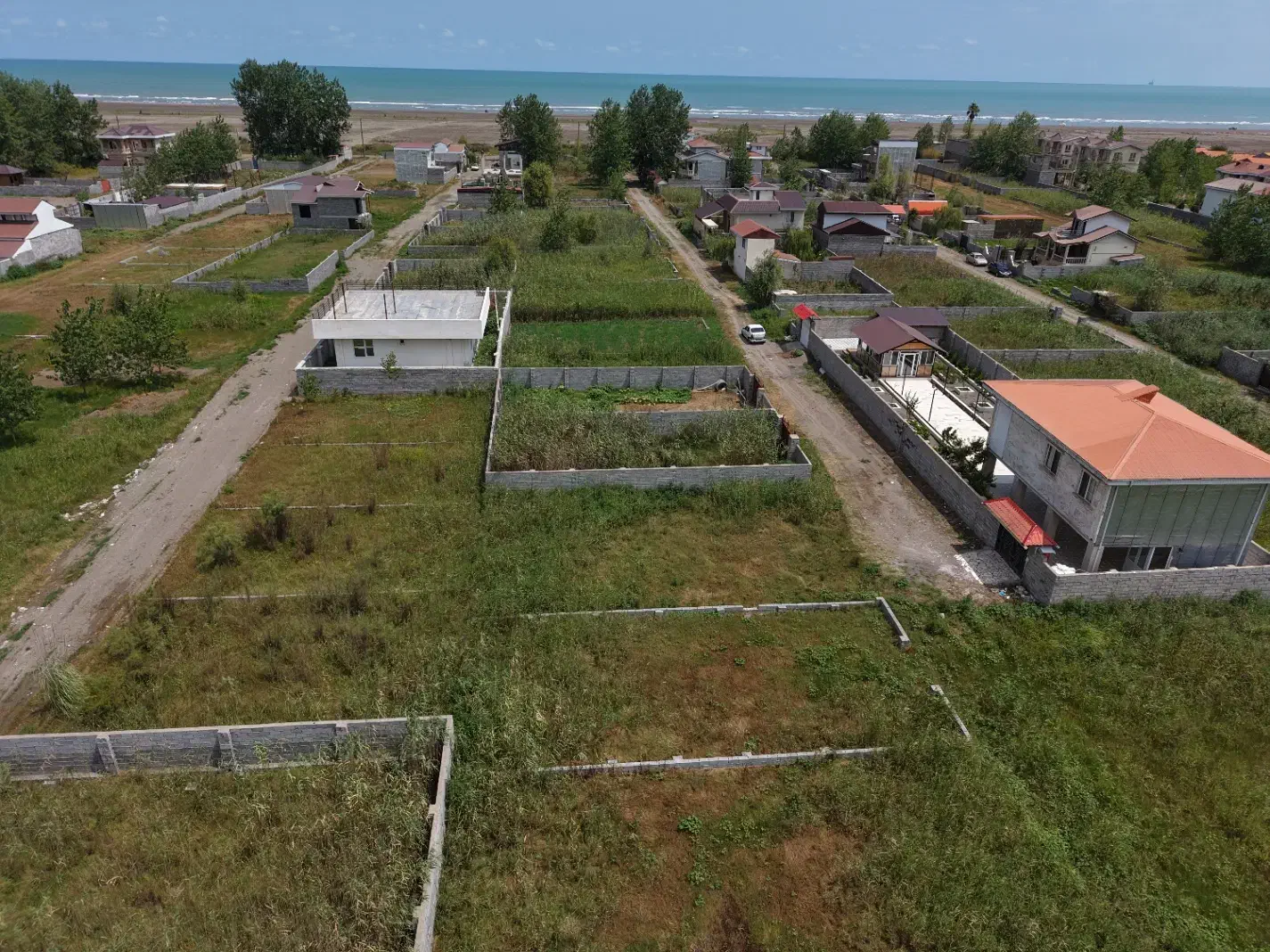 زمین محصور شده ساحلی باقابلیت ساخت 2قدمی ساحل آبی|فروش زمین و ملک کلنگی|رشت, دیانتی|دیوار