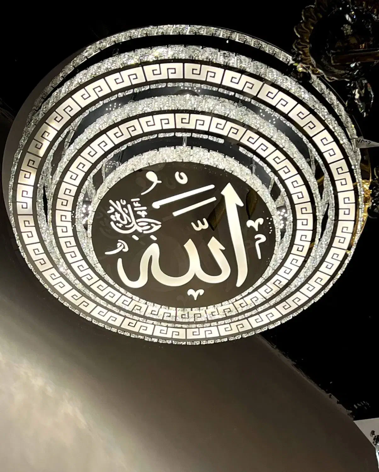 تولید وفروش انواع لوسترهای مدرن آویزوسقفی|لوستر و چراغ آویز|مهاباد (آذربایجان غربی), |دیوار